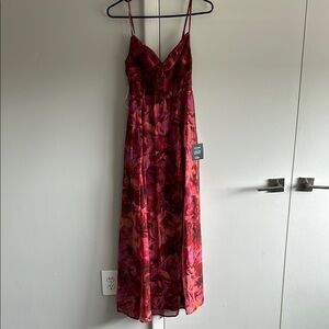 Lulu’s Floral burgundy Maxi Dress